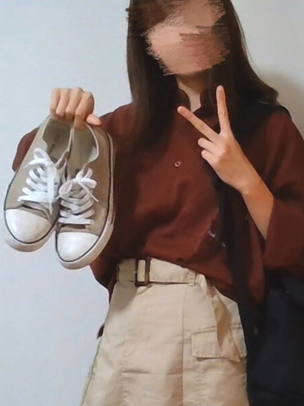 「リュック、秋コーデ、ラブアンドピース2021」｜「Red Cap Girlの【a-r】〔Red Cap Girl /レッドキャップガール〕ナチュラルストレッチHUNGRYGIRLバック刺繍シャツ（シャツ/ブラウス、レッド系）」を使った、midoriさん（レディース・160cm）の秋コーディネートの1枚目の写真