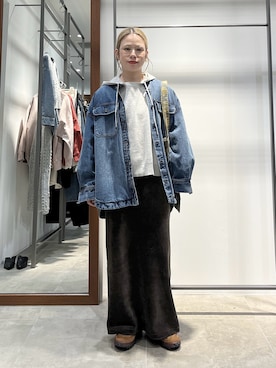 「ナロースカート」｜「アイテム（デニムジャケット）」を使った、yns628さん（レディース・158cm）の秋コーディネート