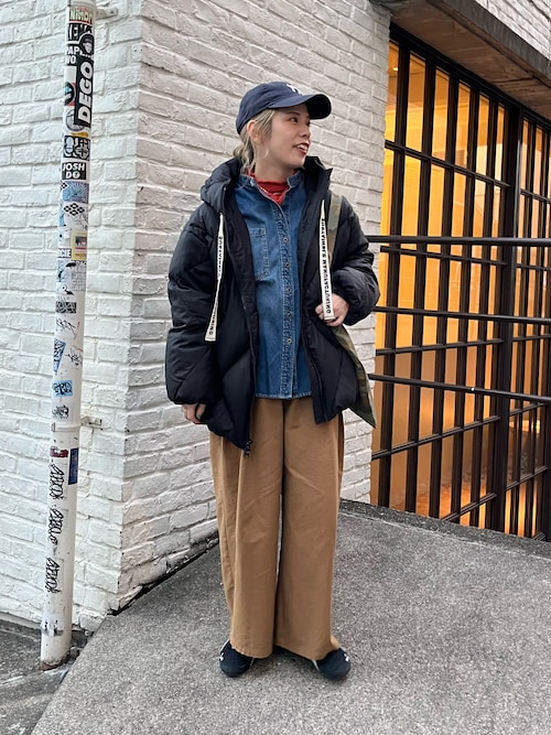 リサイクルダウンジップアップフードジャケット（ダウンジャケット