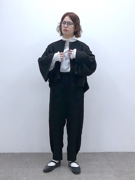 「白黒」｜「アイテム（ノーカラージャケット）」を使った、yns628さん（レディース・158cm）の冬コーディネート