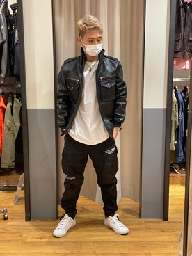 「レザーコーデ」｜「アイテム（ミリタリージャケット）」を使った、生田智義さん（メンズ・174cm）の秋コーディネート