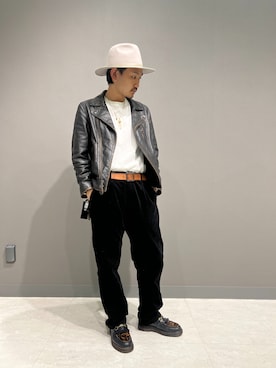 「AVIREX（アヴィレックス）のアイテム（ライダースジャケット）」を使った、生田智義さん（メンズ・174cm）の春コーディネート
