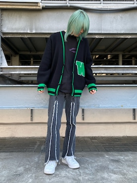 「WHITELAND（ホワイトランド）のアイテム（カーディガン/ボレロ）」を使った、湯原健太さん（メンズ・178cm）の秋コーディネート