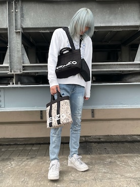 「KENZO（ケンゾー）のアイテム（バッグ、ブラック系）」を使った、湯原健太さん（メンズ・178cm）の冬コーディネート