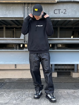 「KaneZ（ケインズ）のアイテム（キャップ）」を使った、湯原健太さん（メンズ・178cm）の冬コーディネート