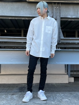 「A4A（エーフォーエー）のA4A/エーフォーエー/グラフィックプリントシャツ（シャツ/ブラウス、ホワイト系）」を使った、湯原健太さん（メンズ・178cm）の冬コーディネート