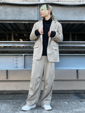 「DANKE SCHON（ダンケシェーン）のアイテム（スラックス）」を使った、湯原健太さん（メンズ・178cm）の秋コーディネート