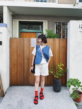 「Teva（テバ）のTeva　ORIGINAL UNIVERSAL（サンダル）」を使った、Olivia Lanさん（レディース・158cm）の夏コーディネート