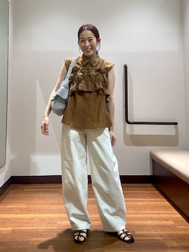 「SENSE OF PLACE by URBAN RESEARCH（センスオブプレイスバイアーバンリサーチ）のバレルレッグチノパンツ（その他パンツ、ホワイト系）」を使った、shokoさん（レディース・154cm）の夏コーディネート