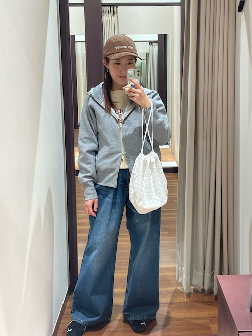 warehouse THE OUTLETS HIROSHIMAshokoさんのデニムパンツを使った 