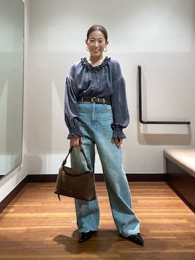「ITEMS URBANRESEARCH（アイテムズ アーバンリサーチ）のフリルギャザー2WAYブラウス（シャツ/ブラウス、グレー系）」を使った、shokoさん（レディース・154cm）の秋コーディネート
