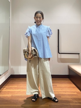 「RODE SKO（ロデスコ）のバンブー雑材バッグ（ショルダーバッグ、ベージュ系）」を使った、shokoさん（レディース・154cm）の夏コーディネート