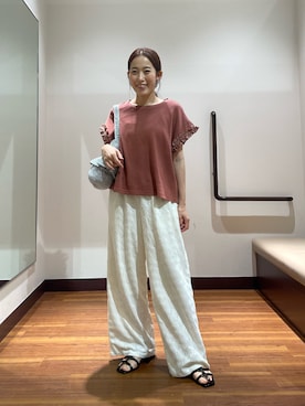 「ITEMS URBANRESEARCH（アイテムズ アーバンリサーチ）のストレッチレースイージーパンツ（その他パンツ、ホワイト系）」を使った、shokoさん（レディース・154cm）の夏コーディネート