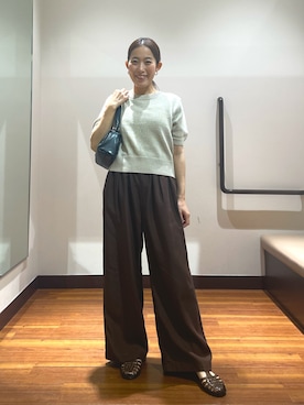 「ITEMS URBANRESEARCH（アイテムズ アーバンリサーチ）のペーパータッチハンソデニット（ニット/セーター、ベージュ系）」を使った、shokoさん（レディース・154cm）の夏コーディネート