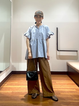 「ITEMS URBANRESEARCH（アイテムズ アーバンリサーチ）の袖フリルスキッパーブラウス（シャツ/ブラウス、ブルー系）」を使った、shokoさん（レディース・154cm）の夏コーディネート