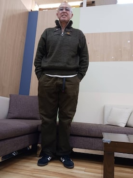 「アイテム（トップス）」を使った、すさのさんさん（メンズ・182cm・60代）の冬コーディネート