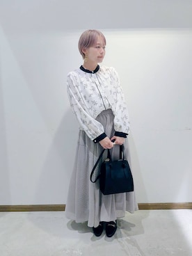 「ロングスカート」｜「アイテム（シャツ/ブラウス）」を使った、のみ子さん（レディース・154cm・30代）の秋コーディネート