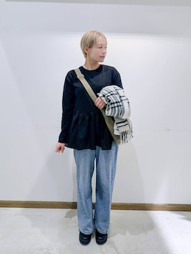「GLOBAL WORK（グローバルワーク）のアイテム（Tシャツ/カットソー）」を使った、のみ子さん（レディース・154cm）の冬コーディネート