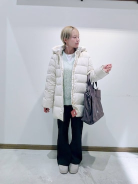 「アイテム（ダウンジャケット/コート、ベージュ系）」を使った、のみ子さん（レディース・154cm）の冬コーディネート