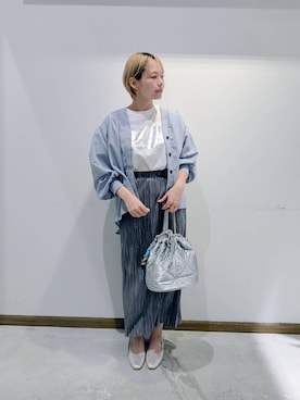 「ロングスカート」｜「アイテム（シャツ/ブラウス）」を使った、のみ子さん（レディース・154cm・30代）の秋コーディネート