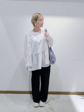 「GLOBAL WORK（グローバルワーク）の撥水ライト5ポケミニショルダー/252341（ショルダーバッグ）」を使った、のみ子さん（レディース・154cm）の秋コーディネート