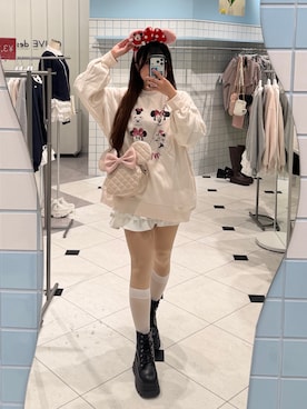 「Disney（ディズニー）のアイテム」を使った、amiさん（レディース・158cm）の冬コーディネート