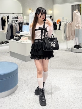 「OLIVE des OLIVE（オリーブデオリーブ）の【インフルエンサー企画】miko present ribbon tops（Tシャツ/カットソー、ピンク系）」を使った、amiさん（レディース・158cm）の春コーディネート