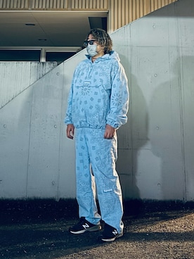 Supreme のナイロンジャケットを使った人気ファッションコーディネート