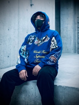 Supreme のパーカー（ブルー系）を使った人気ファッション