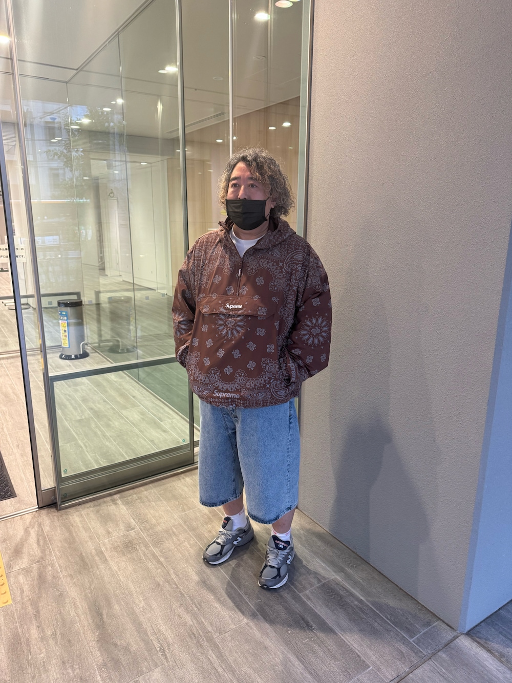 Supreme のパンツを使った「バンダナ柄」の人気ファッション