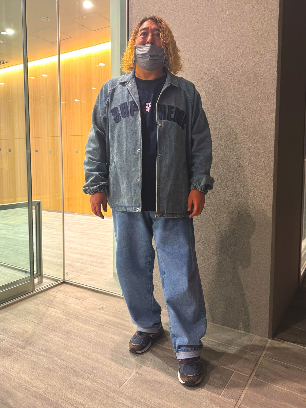 Supreme のデニムパンツを使った「デニムジャケット」のメンズ人気