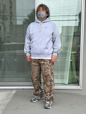 「Supreme （シュプリーム）のアイテム（パンツ）」を使った、hiroremeさん（メンズ・175cm）の春コーディネート
