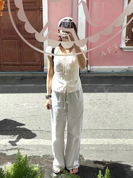 「OOFOS(ウーフォス)のアイテム」を使った、Sさん(レディース・158cm)の冬コーディネート