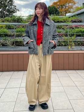 「アイテム（チノパンツ）」を使った、PUBLIC TOKYO WOMENSさん（レディース・163cm）の秋コーディネート