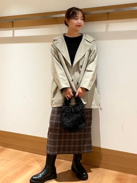 「アイテム（ジャンパースカート）」を使った、こずえさん（レディース・160cm）の秋コーディネート