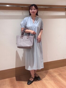 「SHIPS Colors（シップス カラーズ）のSHIPS Colors:〈UVカット・接触冷感〉ファンクション スキッパー ワンピース◇（ワンピース、ブルー系）」を使った、こずえさん（レディース・160cm）の夏コーディネート