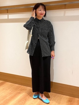 「SHIPS」｜「アイテム（バレエシューズ）」を使った、こずえさん（レディース・160cm）の秋コーディネート