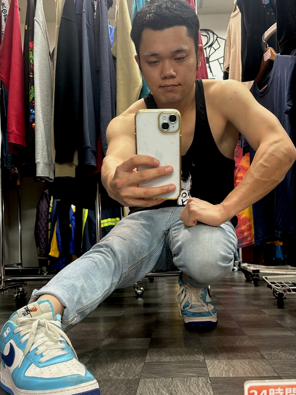 「SHEENのアイテム（デニムパンツ、ブルー系）」を使った、m3i8w3a9さん（メンズ・168cm）の春コーディネートの1枚目の写真