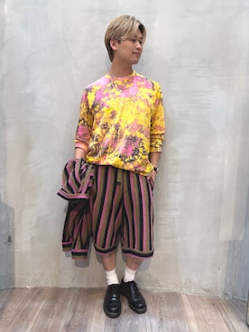 「Desigual（デシグアル）のフローラル タイダイ プリント 長袖Tシャツ（Tシャツ/カットソー、イエロー系）」を使った、Desigual原宿 STAFFさん（メンズ・167cm）の春コーディネート