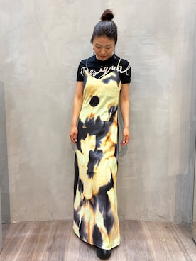 「Desigual（デシグアル）の水彩プリントキャミソールミディドレス（ワンピース、ブラック系）」を使った、Desigual原宿 STAFFさん（メンズ・167cm）の春コーディネート