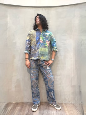 「VANS（バンズ）のアイテム（スニーカー、グレー系）」を使った、Desigual原宿 STAFFさん（メンズ・167cm）の夏コーディネート