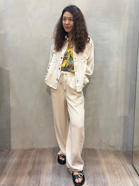 「Desigual（デシグアル）のアイテム」を使った、Desigual原宿 STAFFさん（レディース・155cm）の春コーディネート