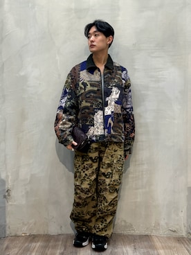 「アイテム（デニムパンツ、グリーン系）」を使った、Desigual原宿 STAFFさん（メンズ・167cm）の夏コーディネート