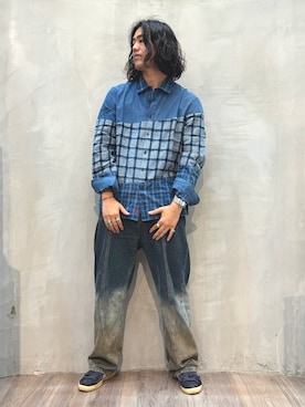 「Desigual（デシグアル）のマルチチェック シャツ / ブルーコットン（シャツ/ブラウス、ブルー系）」を使った、Desigual原宿 STAFFさん（メンズ・167cm）の春コーディネート