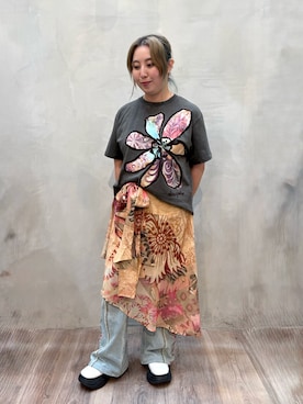 「アイテム（スカート）」を使った、Desigual原宿 STAFFさん（メンズ・153cm）の春コーディネート