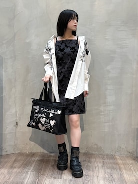 「アイテム（ドレス）」を使った、Desigual原宿 STAFFさん（レディース・156cm）の秋コーディネート