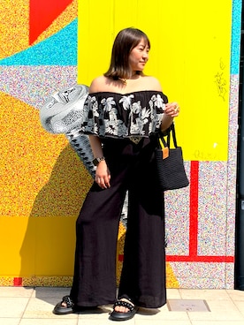 「Desigual（デシグアル）のアイテム（オールインワン・サロペット）」を使った、Desigual原宿 STAFFさん（レディース・156cm）の夏コーディネート