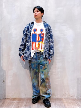 「Desigual（デシグアル）のジオメトリック グラフィック ロングTシャツ（Tシャツ/カットソー、ホワイト系）」を使った、Desigual原宿 STAFFさん（メンズ・167cm）の春コーディネート
