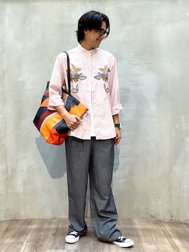 「Desigual（デシグアル）のアイテム（パンツ）」を使った、Desigual原宿 STAFFさん（メンズ・176cm）の夏コーディネート