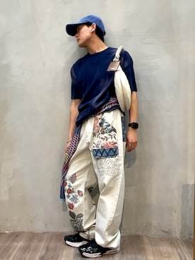 「Desigual（デシグアル）のタイダイ ブロック プリント 半袖Tシャツ（Tシャツ/カットソー、ブルー系）」を使った、Desigual原宿 STAFFさん（メンズ・167cm）の春コーディネート